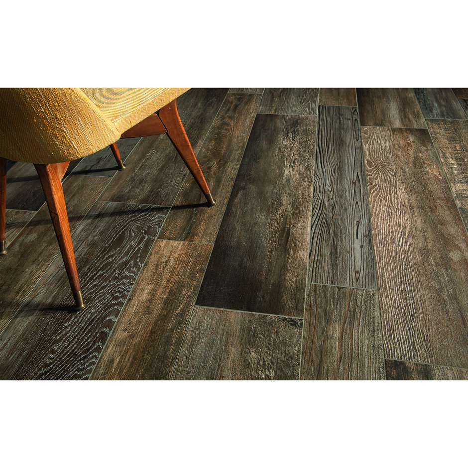 Aged wood effect porcelain stoneware 24,8x99,8 cm, Brown - Barnwood, Dom Ceramiche