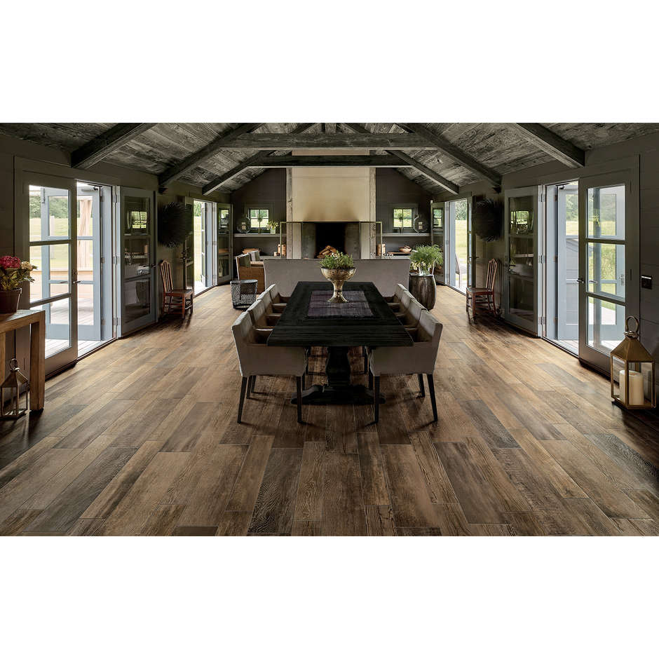 Aged wood effect porcelain stoneware 24,8x99,8 cm, Brown - Barnwood, Dom Ceramiche