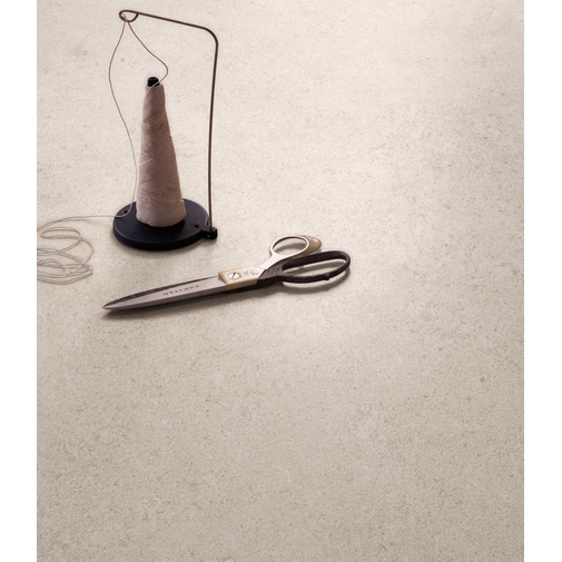 Feinsteinzeug in Steinoptik grau 120x120 cm - Highstone, Ceramica Sant'Agostino