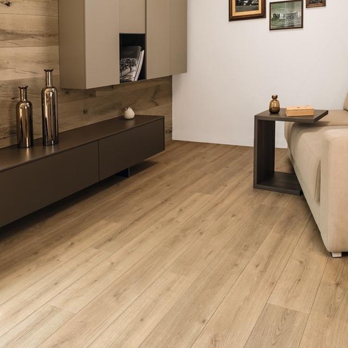 Laminat in Holzoptik 8 mm stark, braun 138,3x19,3 cm - Eiche Evoke Trend, Ambientis
