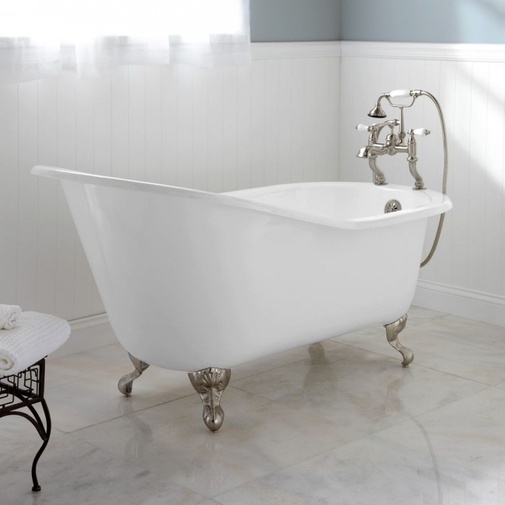 Retro style bathtub with white cast iron feet - Simas