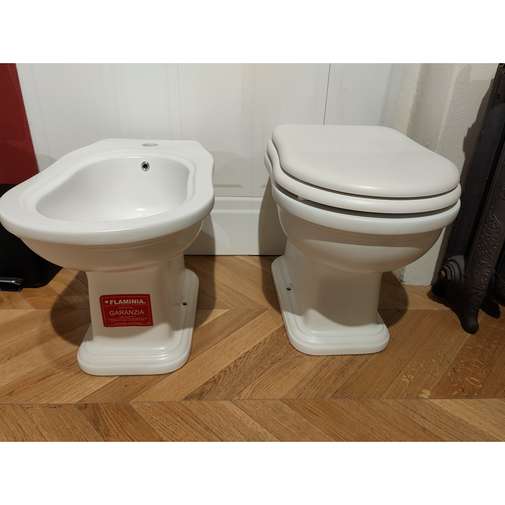 Set aus WC und Bidet mit Bodenablauf, Softsitz, matt milchweiß - Efi, Flaminia
